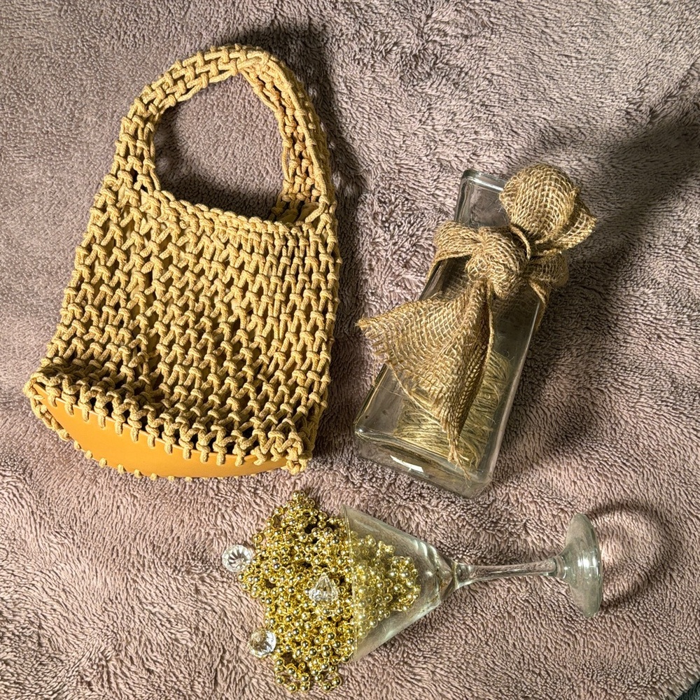 Chic Woven Mini Bag in Tan